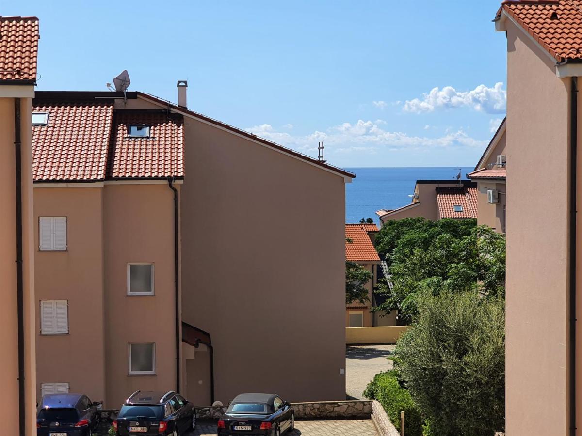 Apartments Coral Novalja Exterior foto
